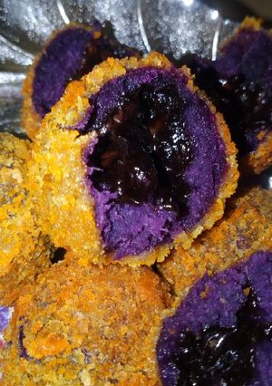 Foto resep Bola ubi ungu isi coklat