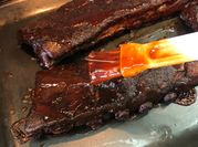 Una foto de cerdo en salsa bbq