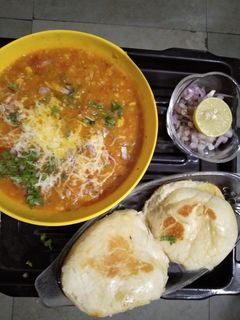 A picture of Pav bhaji.