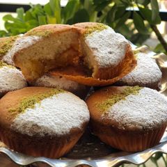 A picture of Apple Pie Muffins.