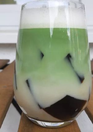 Hình của món Matcha sữa tươi sương sáo (thuần chay).
