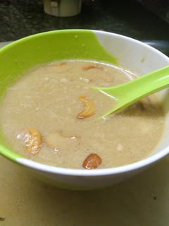 பாசிப்பருப்பு பாயாசம்(pasiparuppu payasam recipe in tamil) செய்முறை முக்கிய புகைப்படம்