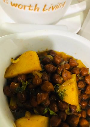 A picture of Black channa thaila style.