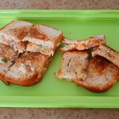 A picture of Curd sandwich.
