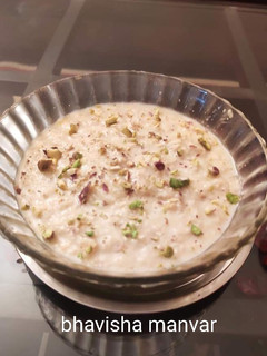 ખીર (Kheer Recipe In Gujarati) રેસીપી મુખ્ય ફોટો