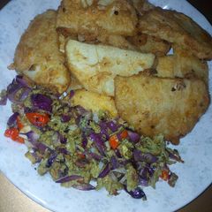 A picture of Fried yam with egg sauce.