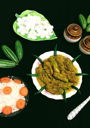 A picture of Patol Posto / Pointed Gourd in Poppy Paste.