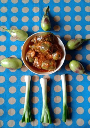 ભરેલા રીંગણનું શાક (Stuffed Ringan Sabji Recipe In Gujarati) રેસીપી મુખ્ય ફોટો