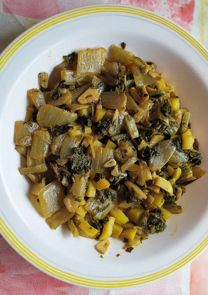 Una foto de Acelgas rehogadas con patatas