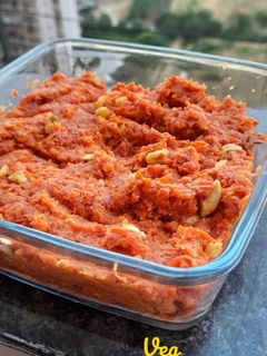 गाजर का हलवा (gajar ka halwa recipe in Hindi) रेसिपी मुख्य फोटो
