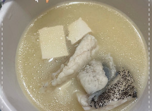 龍虎石斑豆腐味噌湯 的食譜成品照片