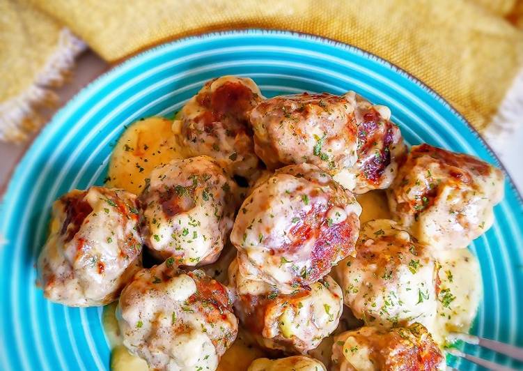 Langkah Mudah untuk Menyiapkan Swedish meatballs, Lezat Sekali