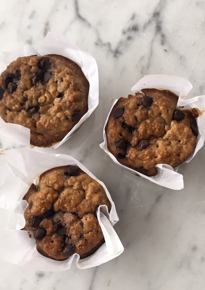 Una foto de Muffins de Banana y chips de chocolate amargo