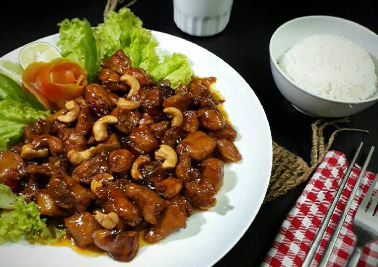 Langkah Mudah untuk Menyiapkan Ayam KungPao, Enak Banget