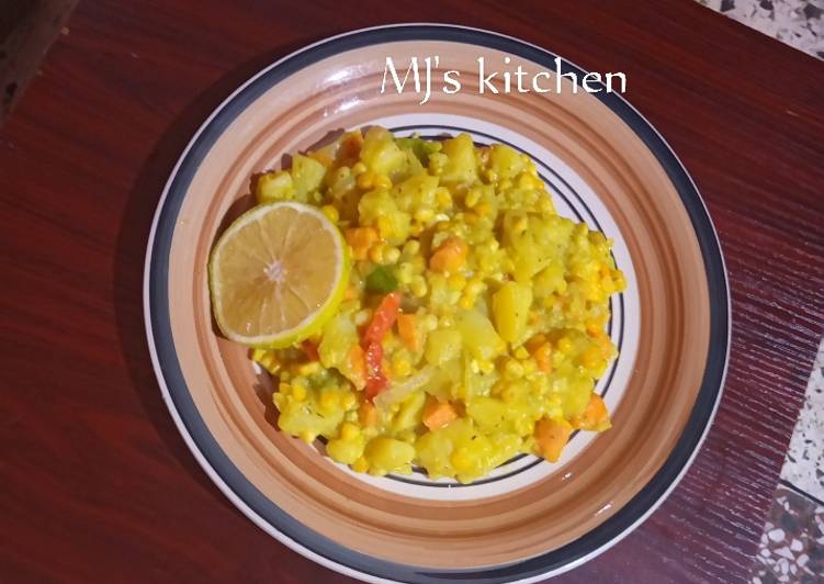 Steps to Make Great Orange flavoured avocado corn sauce with potatoes | This is Recipe So Favorite You Must Undertake Now !!