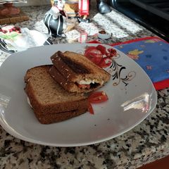 A picture of Toast with egg 🥚 😋.