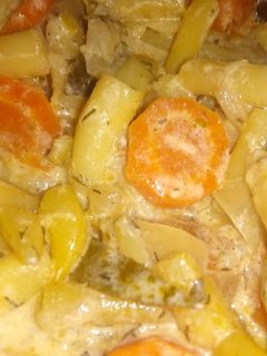 Tejfölös-kapros zöldbab sárgarépával recept fotója