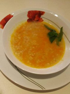 Una foto de Sopa de zanahoria y avena