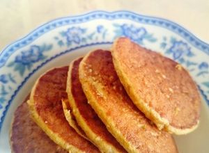 Hình của món Pancake yến mạch chuối.