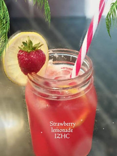 A picture of 🍓🍹🍋 Strawberry Lemonade 🍋🍹🍓.