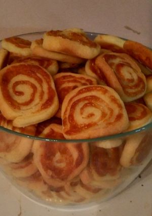Sajtos, sós mini csiga recept fotója