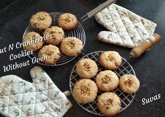 Walnut And Cranberries Cookies Without Oven