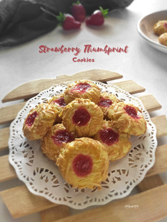 Foto resep Strawberry Thumbprint Cookies
