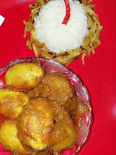 হাঁসের ডিমের ডালনা রেসিপির প্রধান ছবি