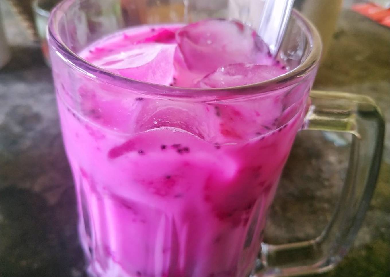 Es susu naga