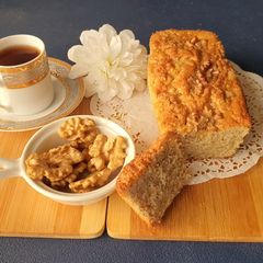 A picture of Walnut Cake.