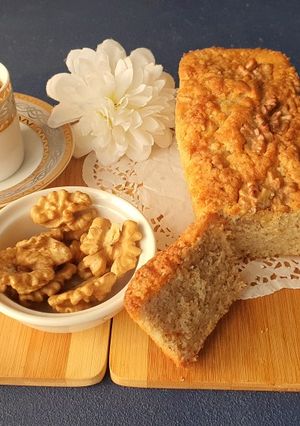 A picture of Walnut Cake.