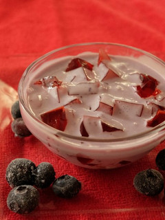 Una foto de Postre cremoso de arándanos