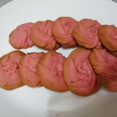 Strawberry cookies A picture of Strawberry cookies.