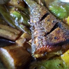 A picture of Hilsha vegetables curry.