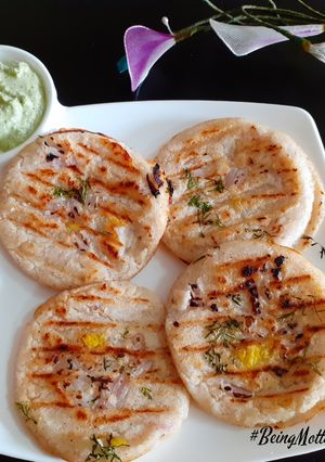 A picture of Red Rice Uttapam.