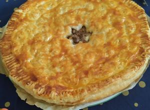 Une photo de Tourte à la viande et aux champignons 🍄🍀