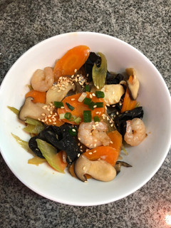 杏鮑菇蝦仁炒韓國寬粉絲 的食譜成品照片