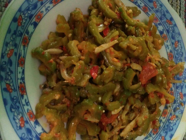 Bagaimana Membuat Tumis Pare Teri Medan Pedas, Menggugah Selera