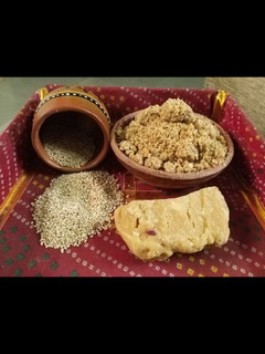 तिलकुट (Tilkut recipe in hindi) रेसिपी मुख्य फोटो