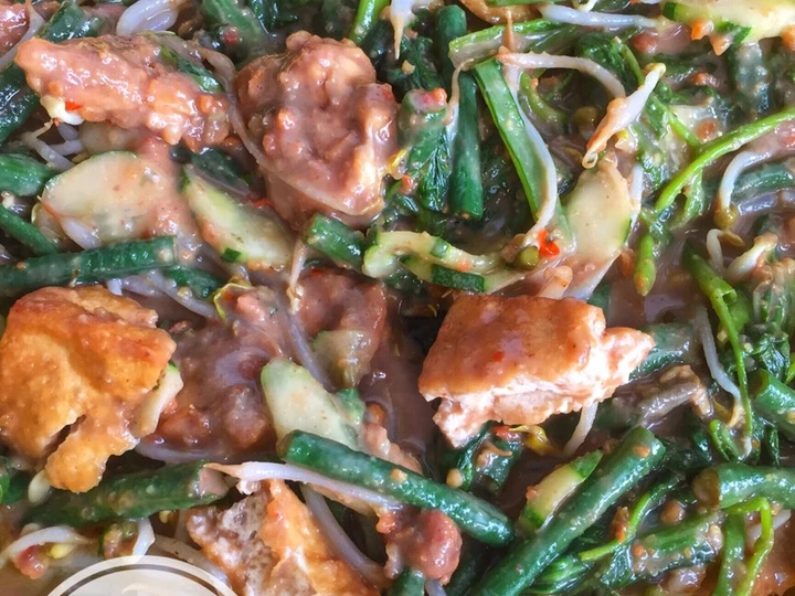 Langkah Gampang Membikin Resep Rujak Petis yang Bisa Manjain Lidah Anti Ribet, Mantap