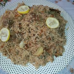A picture of Beef yakhni pulao.