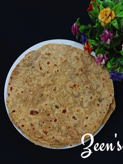 A picture of Onion Rotis.