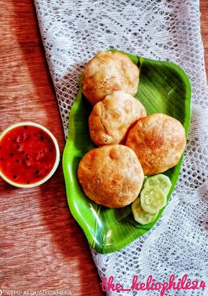 মুগ ডালের খাস্তা কচুরি (moog daler khasta kachuri recipe in Bengali) রেসিপির প্রধান ছবি