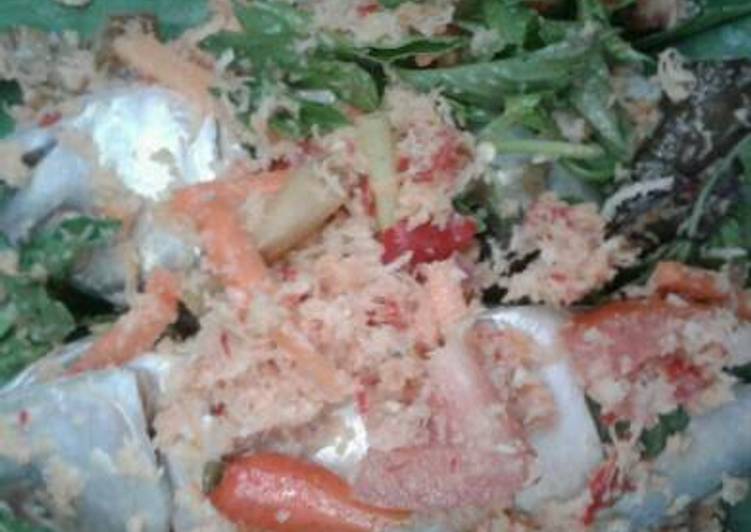 Cara membuat Pepes ikan kembung kemangi plus wortel plus kelapa parut yang nikmat Untuk Jualan