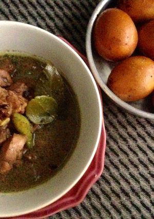 Foto resep Rawon Ayam dan Telur Bacem 