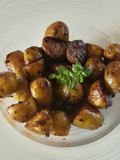 Una foto de Patatas baby al ajo y limón