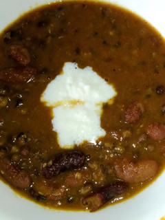 दाल मखनी (Dal Makhani Recipe In Hindi) रेसिपी मुख्य फोटो