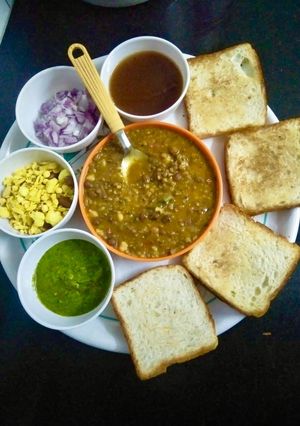 A picture of Mix sprouts Misal paav or mix sprouts misal with bread.