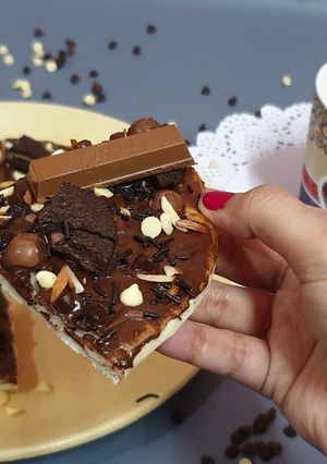 A picture of Chocolate Pizza.