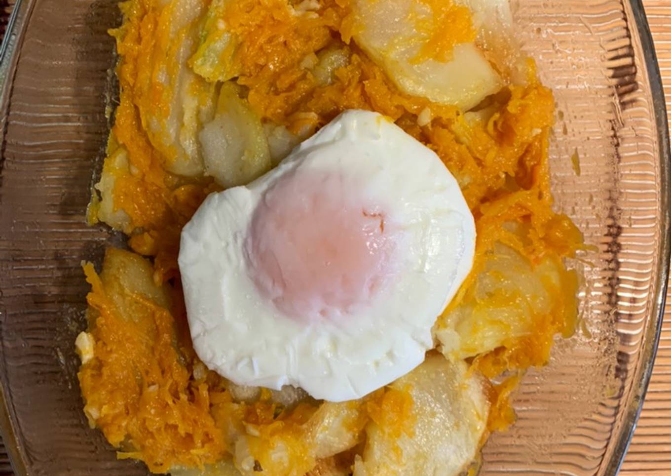 Patatas con calabaza y huevo